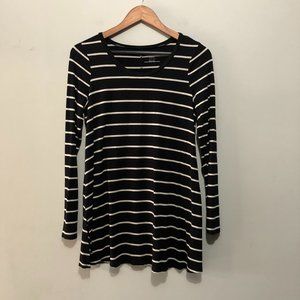 Motherhood Maternity Long Sleeve Striped Tee Black/White Small